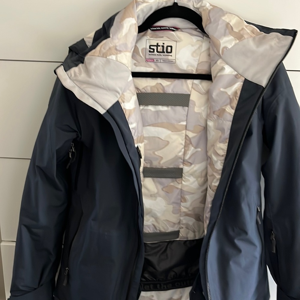 Stio womens double charge jacket mulberry
